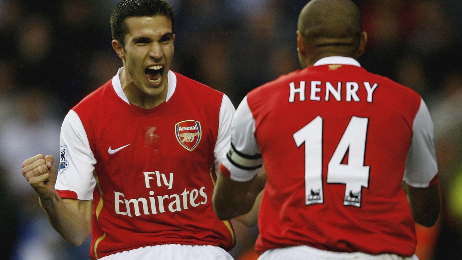 自动裁判系统推动公平竞赛，减少人为误判，裁判机器